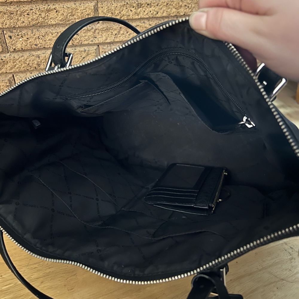 Michael Kors large black bag - Picture 4 of 4
